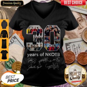 Top 30 Years Of Nkotb Signatures V-neck
