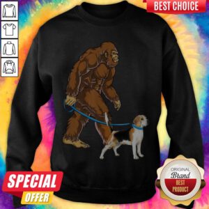 Awesome Bigfoot Walking With Beagle-Harrier Sweatshirt