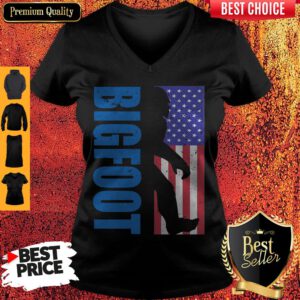 Pretty Bigfoot American Flag Veteran Independence Day V-neck