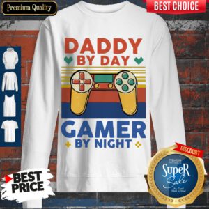 Top Daddy By Day Gamer By Night Vintage Sweatshirt