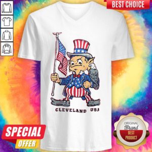Top Independence Day Flag Eagles Cleveland USA V-neck
