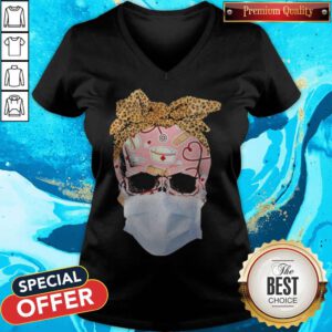 Skull Face Mask Nurse Skull With Mask Patriotic Skull First Responder Nurse Life V-neck