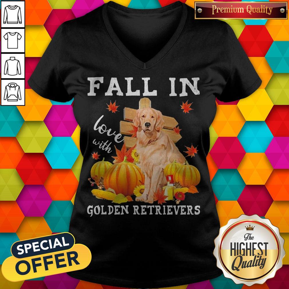 Top Fall In Love With Golden Retrievers V-neck