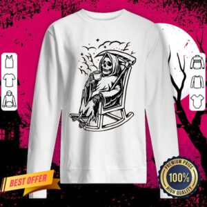 Skeleton Loves Drinking Coffee Halloween Day Sweatshirt