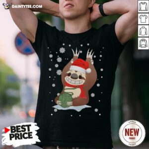 Premium Merry Christmas Mountain Sloth Knitting Cute Shirt- Design By Daintytee.com