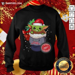 Good Detroit Red Wings Christmas Baby Yoda Star Wars Funny Happy NHL Sweatshirt- Design By Daintytee.com