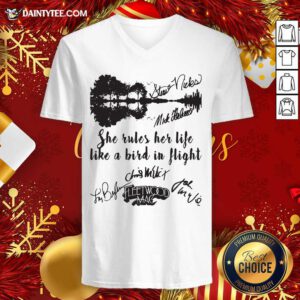 Fleetwood Mac She Rules Her Life Like A Bird In Flight Signatures V-neck- Design By Daintytee.com