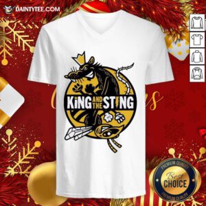 King And The Sting Merch King And The Sting King And The Sting V-neck- Design By Daintytee.com