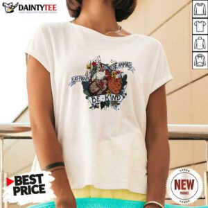 Chicken Eat Plants Love Animals And Be Kind V-neck- Design By Daintytee.com
