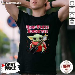 Baby Yoda Hug Cup Ohio State Buckeyes Shirt- Design By Daintytee.com