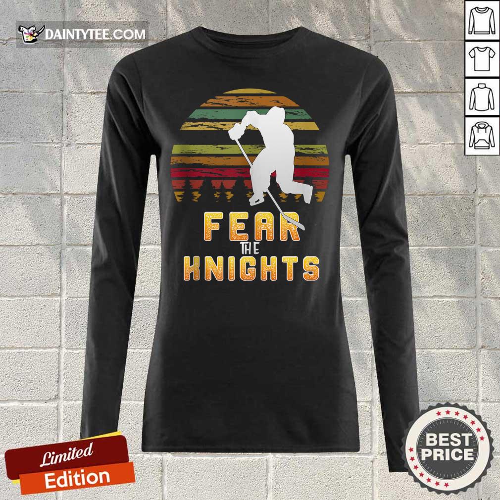Goaltender Golden Ice Hockey Fear The Knight Vintage Long-sleeved Goaltender Golden Ice Hockey Fear The Knight Vintage Long-sleeved