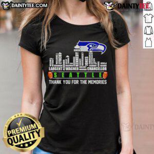 Seattle skyline graphic on a stylish ladies tee, celebrating memories in the vibrant city. Perfect casual wear.