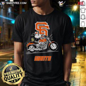 Good Snoopy and Woodstock riding a motorbike on a San Francisco Giants T-shirt, perfect for fans and collectors.