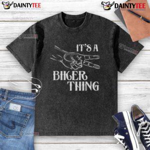 Awesome It's A Bikers Thing washed t-shirt featuring a stylish biker graphic, perfect for motorcycle enthusiasts.