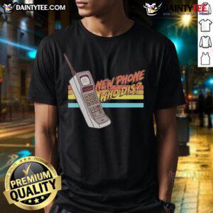 Awesome New Phone Who Dis Retro T-Shirt featuring a vintage style design, perfect for casual wear and phone enthusiasts.