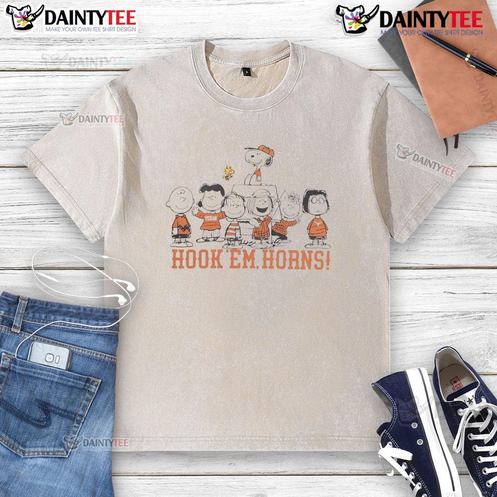 Alt Text: Nice Texas Longhorns Snoopy and Friends Hook 'Em Horns washed t-shirt showcasing a playful design for fans.