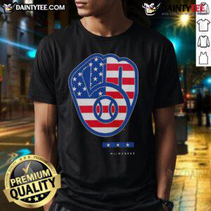 Alt Text: Official Anthracite Milwaukee Brewers Americana Logo T-Shirt featuring a vintage design and team colors. Perfect for fans!