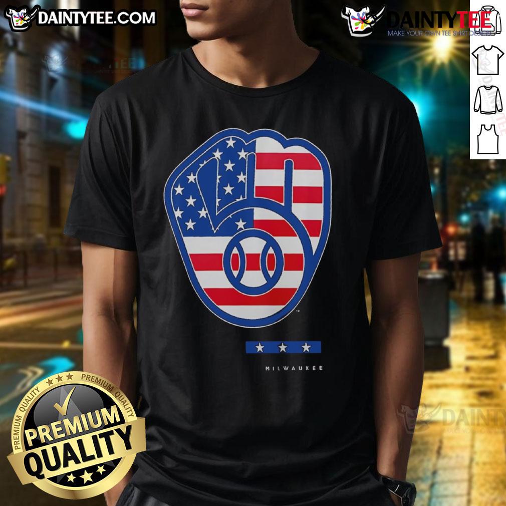 Alt Text: Official Anthracite Milwaukee Brewers Americana Logo T-Shirt featuring a vintage design and team colors. Perfect for fans!