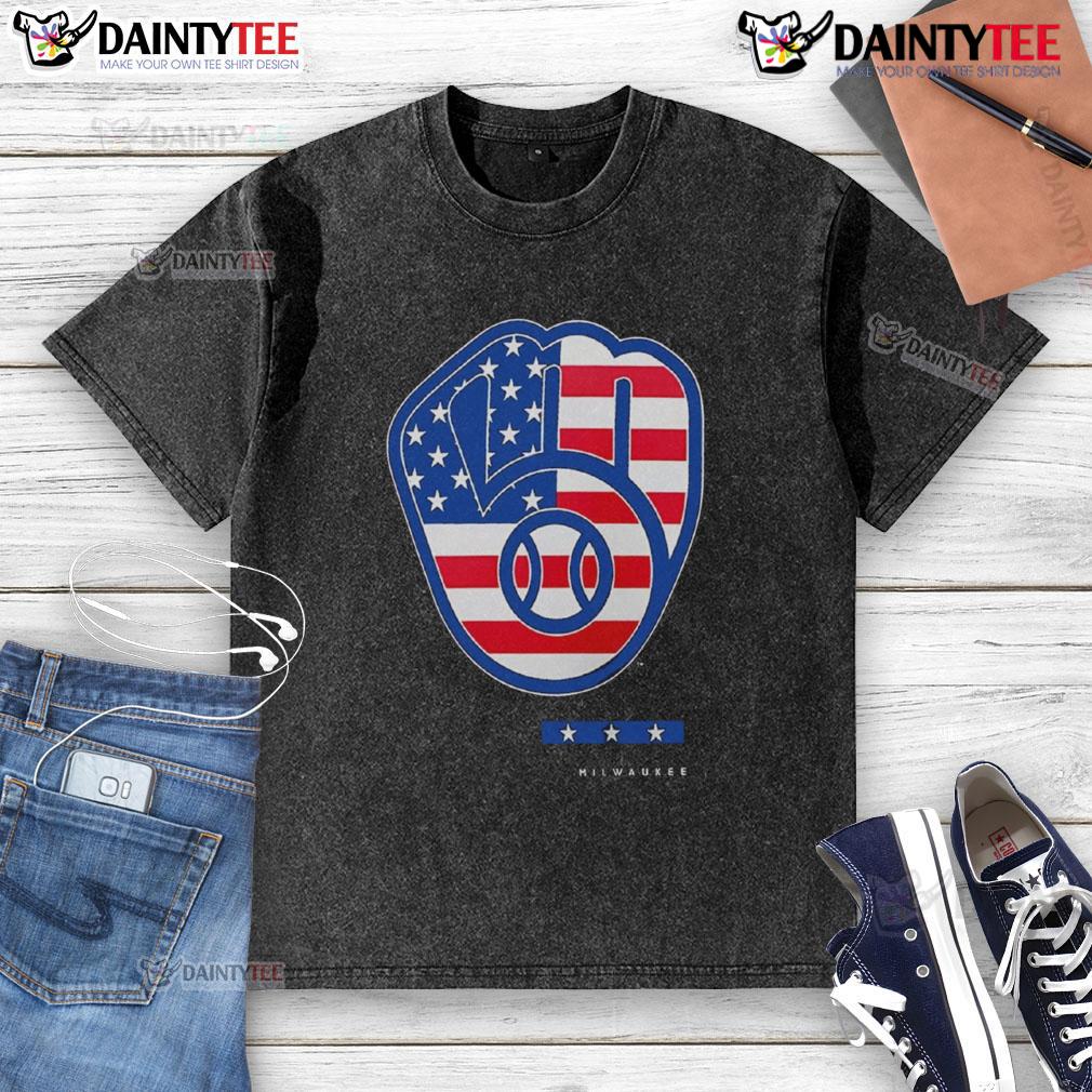 Alt Text: Official Anthracite Milwaukee Brewers Americana Logo Washed T-Shirt featuring a vintage-style logo and comfortable fit.