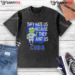 Awesome Chicago Cubs Grinch Christmas T-shirt featuring 'They Hate Us Ain't Us' design for festive Cubs fans.