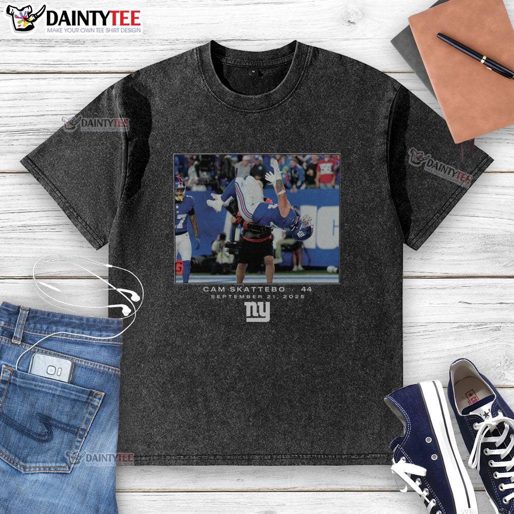 Hot Cam Skattebo Black New York Giants NFL Flash Features Week 3 Washed T-Shirt showcasing team spirit and style.