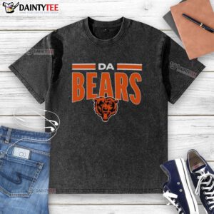 Awesome DA Bears Chicago Bears football washed t-shirt featuring team logo, perfect for fans of the Chicago Bears.