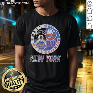 Awesome New York Nets, Islanders, Mets, and Giants logo mashup T-shirt showcasing team spirit and sports fandom.