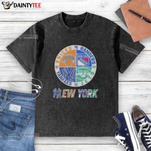 Alt Text: Awesome New York Yankees, Rangers, Jets, and Knicks mashup logo on a stylish washed t-shirt.