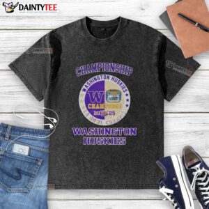 Washington Huskies La Bowl 2025 Championship washed t-shirt featuring team logo and vibrant colors for fans.
