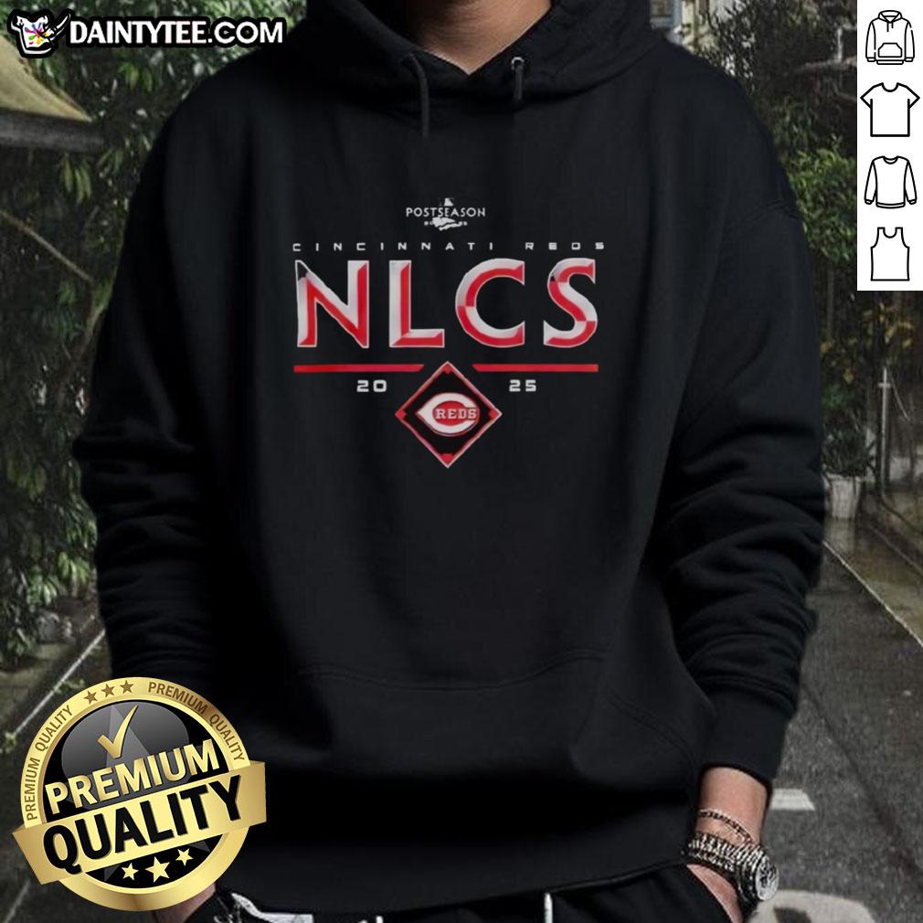 Alt Text: Top Cincinnati Reds 2025 NLCS Division Series Winner Postseason Hoodie showcasing team colors and logo.
