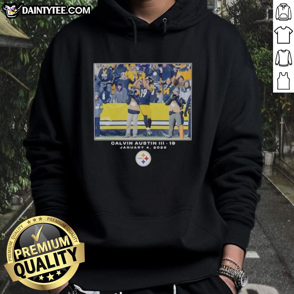 Calvin Austin III wearing a Pittsburgh Steelers big & tall hoodie, showcasing NFL Flash features for Week 18.