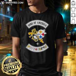 Alt Text: Hot Son Of America Pittsburgh Map Sports Logos Combine T-Shirt featuring iconic Pittsburgh team logos and map design.