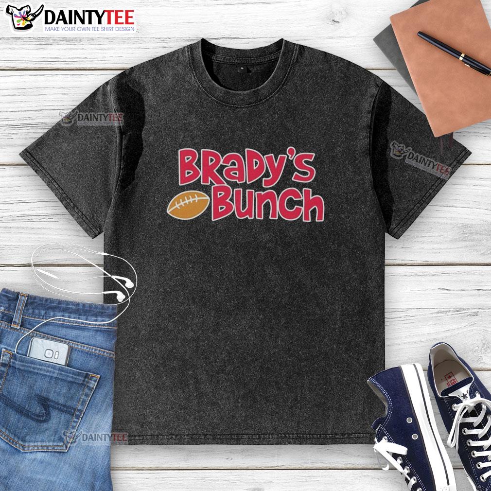 Good Bradys Bunch Buffalo Bills washed t-shirt featuring a vintage design, perfect for fans of the Buffalo Bills.