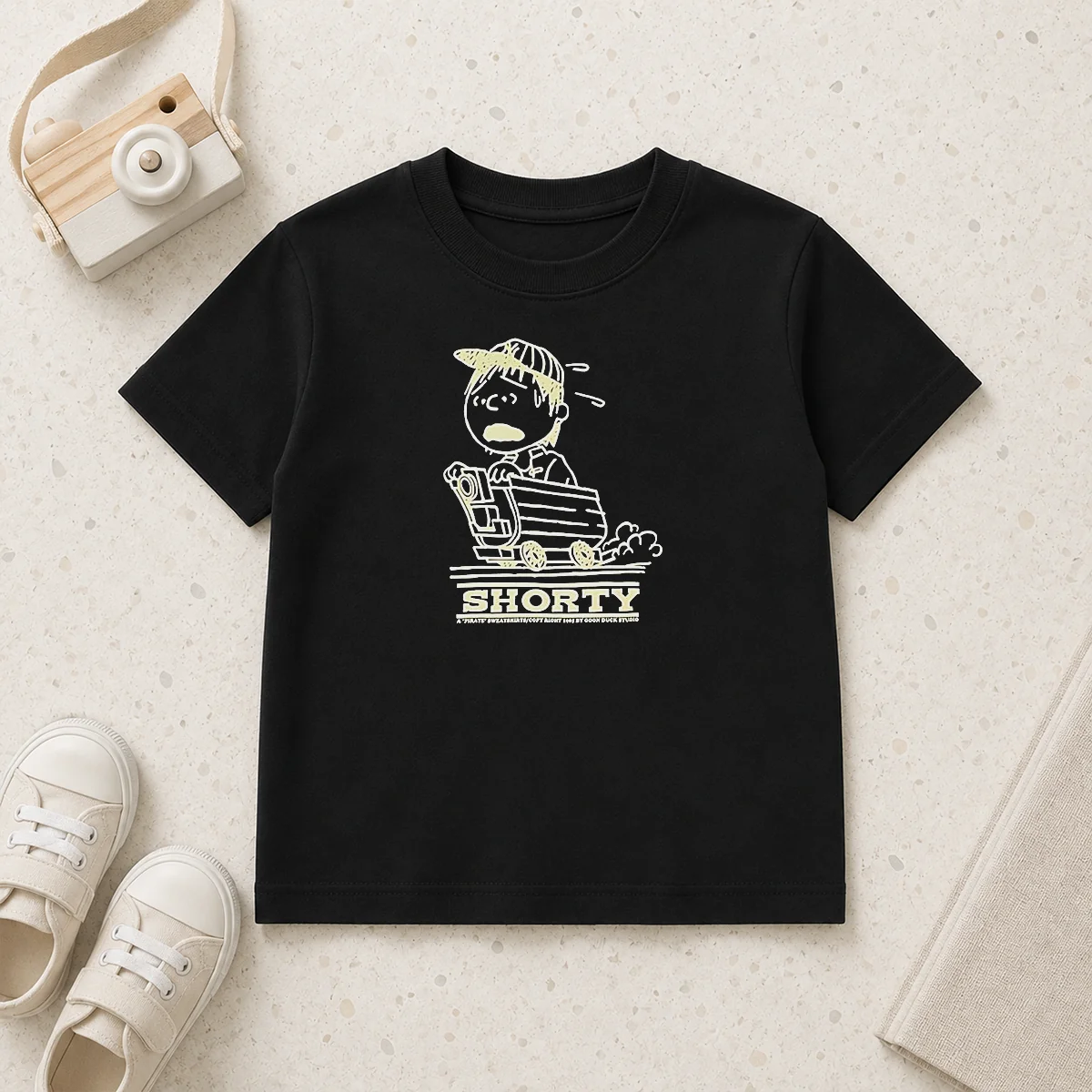 Funny Linus Van Pelt Peanuts Comic Strip Shorty A Pirate Sweatshirts Copy Right 1985 Kids T-Shirt